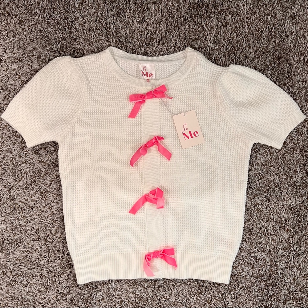 New with Tags So Me Short Sleeve Bow Sweater Size M